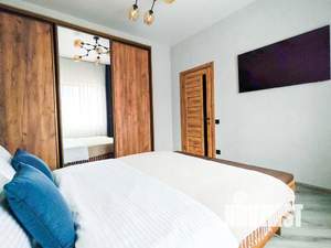 1-к квартира, посуточно, 37м2, 18/20 этаж