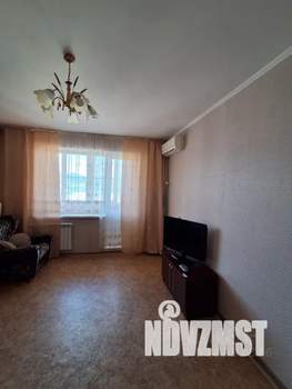 1-к квартира, посуточно, 42м2, 8/10 этаж