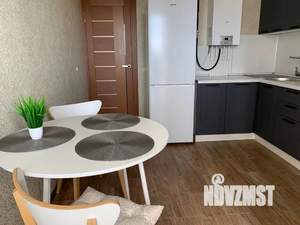 1-к квартира, посуточно, 42м2, 5/8 этаж