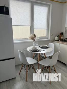 1-к квартира, посуточно, 38м2, 2/8 этаж