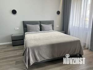 Студия квартира, посуточно, 33м2, 8/20 этаж