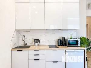 Студия квартира, посуточно, 35м2, 16/21 этаж