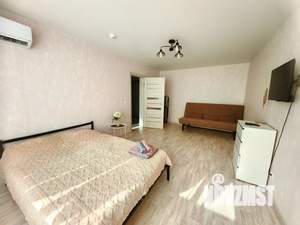 1-к квартира, посуточно, 38м2, 13/16 этаж