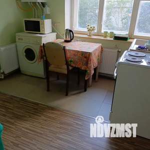 1-к квартира, посуточно, 27м2, 1/2 этаж