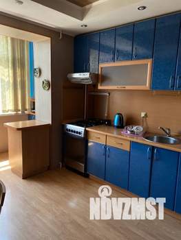 2-к квартира, посуточно, 64м2, 7/10 этаж