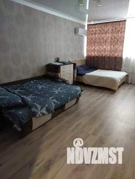 1-к квартира, посуточно, 45м2, 1/6 этаж