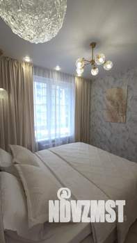 1-к квартира, посуточно, 37м2, 17/24 этаж