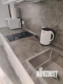 1-к квартира, посуточно, 38м2, 9/18 этаж