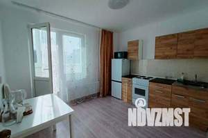 1-к квартира, посуточно, 38м2, 10/17 этаж