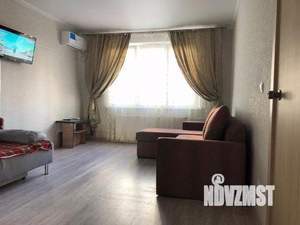 1-к квартира, посуточно, 43м2, 1/1 этаж