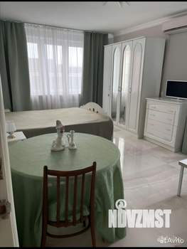 1-к квартира, посуточно, 35м2, 2/16 этаж