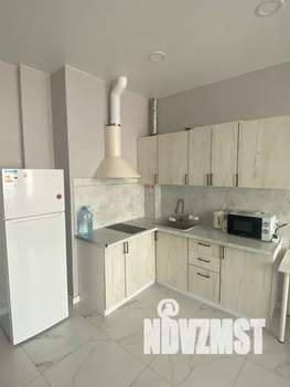 Студия квартира, посуточно, 36м2, 5/8 этаж