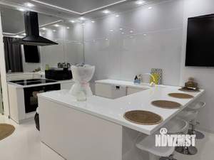 2-к квартира, на длительный срок, 120м2, 2/17 этаж