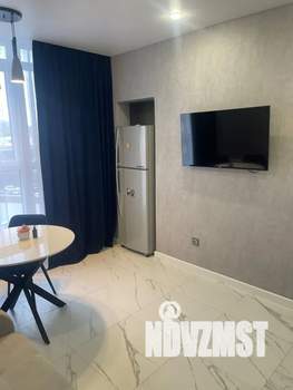 1-к квартира, посуточно, 40м2, 8/24 этаж