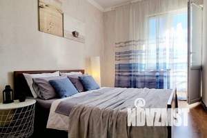 1-к квартира, посуточно, 42м2, 4/10 этаж