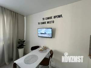 Студия квартира, посуточно, 40м2, 6/15 этаж