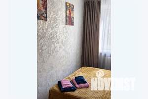 3-к квартира, посуточно, 54м2, 1/5 этаж