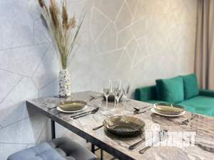 2-к квартира, посуточно, 60м2, 1/23 этаж