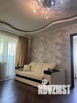 2-к квартира, посуточно, 42м2, 4/4 этаж