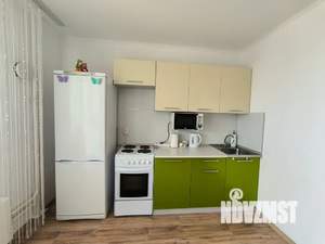 1-к квартира, посуточно, 38м2, 11/16 этаж