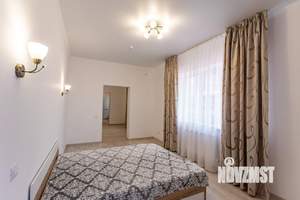 2-к квартира, посуточно, 80м2, 1/1 этаж