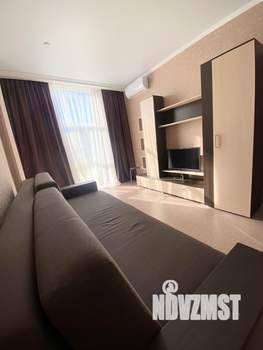 Студия квартира, посуточно, 25м2, 1/6 этаж