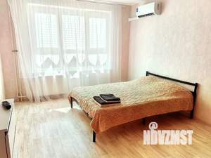 1-к квартира, посуточно, 38м2, 13/16 этаж