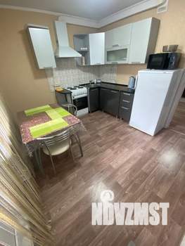 1-к квартира, посуточно, 38м2, 6/16 этаж