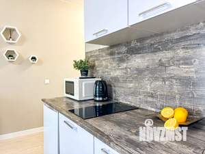 Студия квартира, посуточно, 30м2, 19/20 этаж