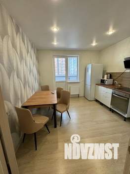 2-к квартира, посуточно, 60м2, 10/20 этаж