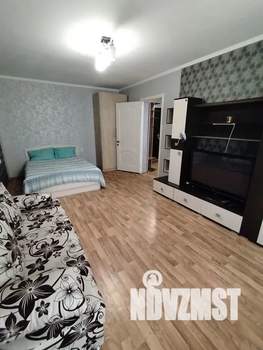 1-к квартира, посуточно, 38м2, 1/16 этаж