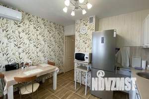 1-к квартира, посуточно, 56м2, 11/16 этаж