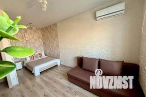 2-к квартира, посуточно, 35м2, 12/22 этаж