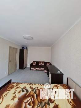 1-к квартира, посуточно, 40м2, 11/16 этаж