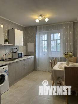 3-к квартира, посуточно, 70м2, 2/10 этаж