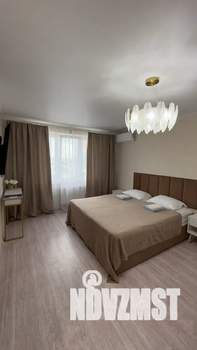 1-к квартира, посуточно, 40м2, 1/20 этаж