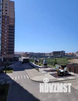 Студия квартира, посуточно, 30м2, 4/9 этаж