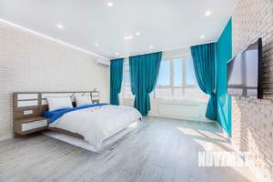 1-к квартира, посуточно, 42м2, 13/25 этаж