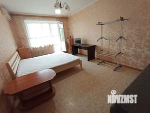 1-к квартира, посуточно, 38м2, 2/9 этаж