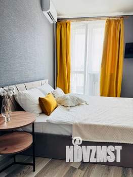 1-к квартира, посуточно, 35м2, 15/21 этаж