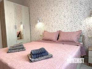 1-к квартира, посуточно, 40м2, 18/21 этаж