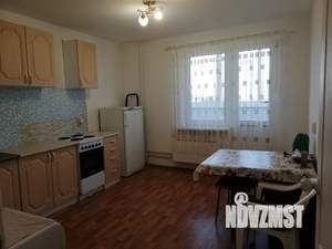 1-к квартира, посуточно, 38м2, 9/16 этаж