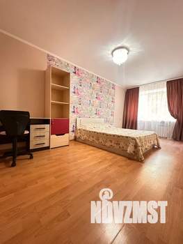 3-к квартира, посуточно, 65м2, 1/5 этаж