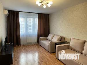 1-к квартира, посуточно, 38м2, 9/16 этаж