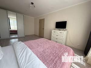 1-к квартира, посуточно, 38м2, 13/16 этаж