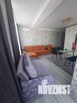 Студия квартира, посуточно, 50м2, 2/5 этаж