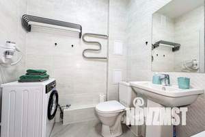 1-к квартира, посуточно, 42м2, 13/20 этаж