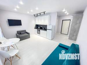 Студия квартира, посуточно, 32м2, 8/24 этаж