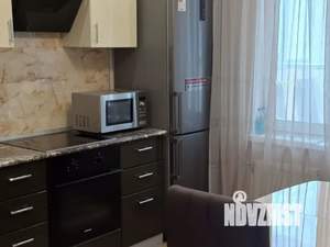1-к квартира, посуточно, 40м2, 8/16 этаж