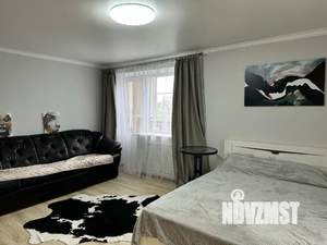 Студия квартира, посуточно, 32м2, 2/5 этаж